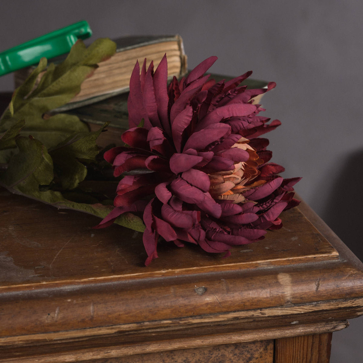 Autumn Spider Chrysanthemum by Hill Interiors - image 3