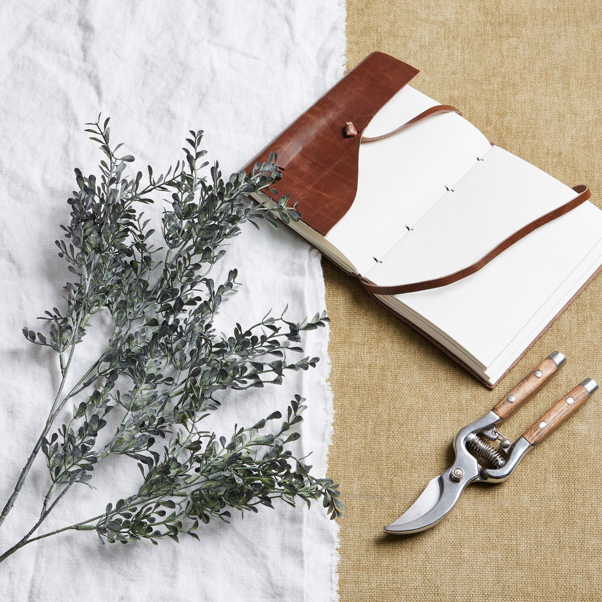 Blackened Grass Spray Stem by Hill Interiors